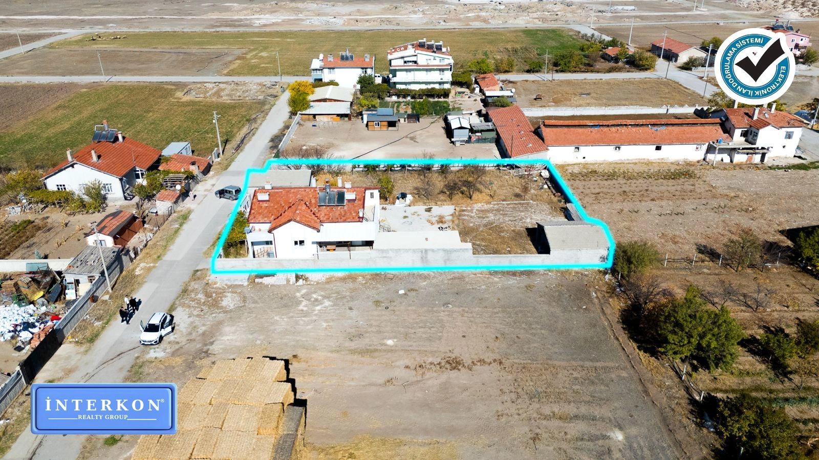 KONYA MERAM ÇOMAKLI MAHALLESİ SATILIK MÜSTAKİL 4+1 EV!